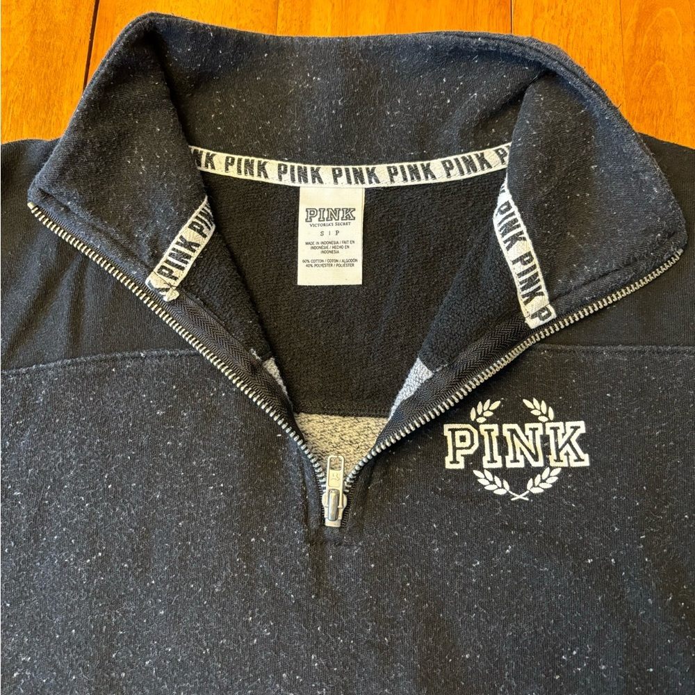 Victoria’s Secret Pink 1/4 zip pullover in charcoal/black size small